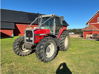 Farm tractor