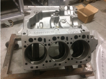 Crankcase BASAMENTO MERCEDES OM441 - RIF. MERCEDES 4410100208: picture 2