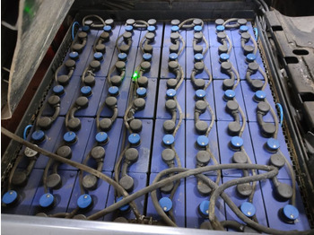 Electric forklift Linde E30HL-01/600: picture 4