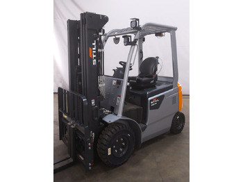 Electric forklift STILL