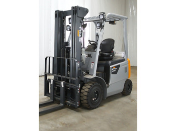 Electric forklift STILL