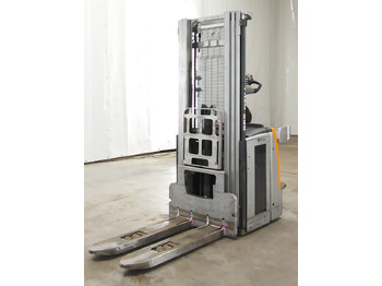Stacker STILL