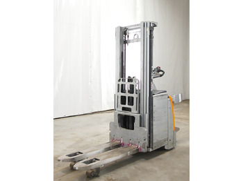Stacker STILL