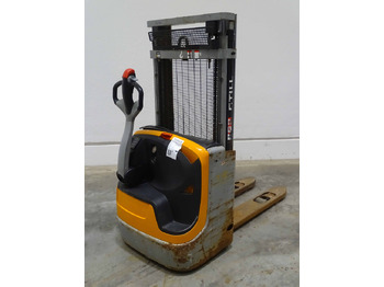 Stacker Still EXV12: picture 2