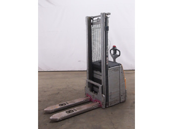 Stacker STILL