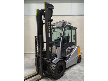 Electric forklift STILL RX60