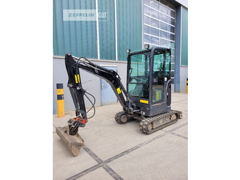 Mini excavator Bobcat E20: picture 1