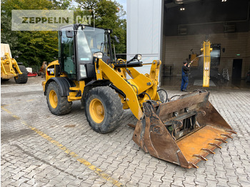 Wheel loader Cat 908M: picture 2