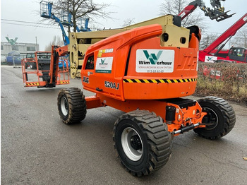 Articulated boom JLG