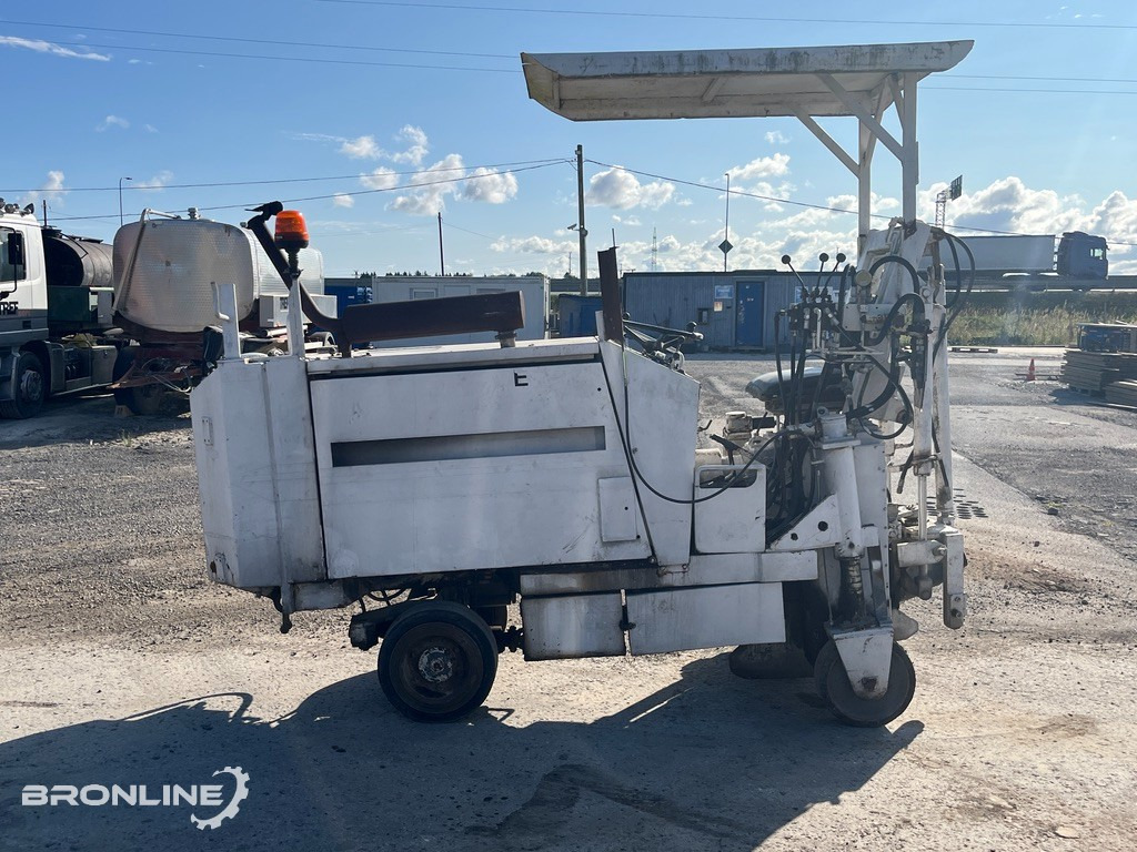 Asphalt distributor 1991 Wirtgen SF500C/4 Asfaldifrees 0,5m: picture 5