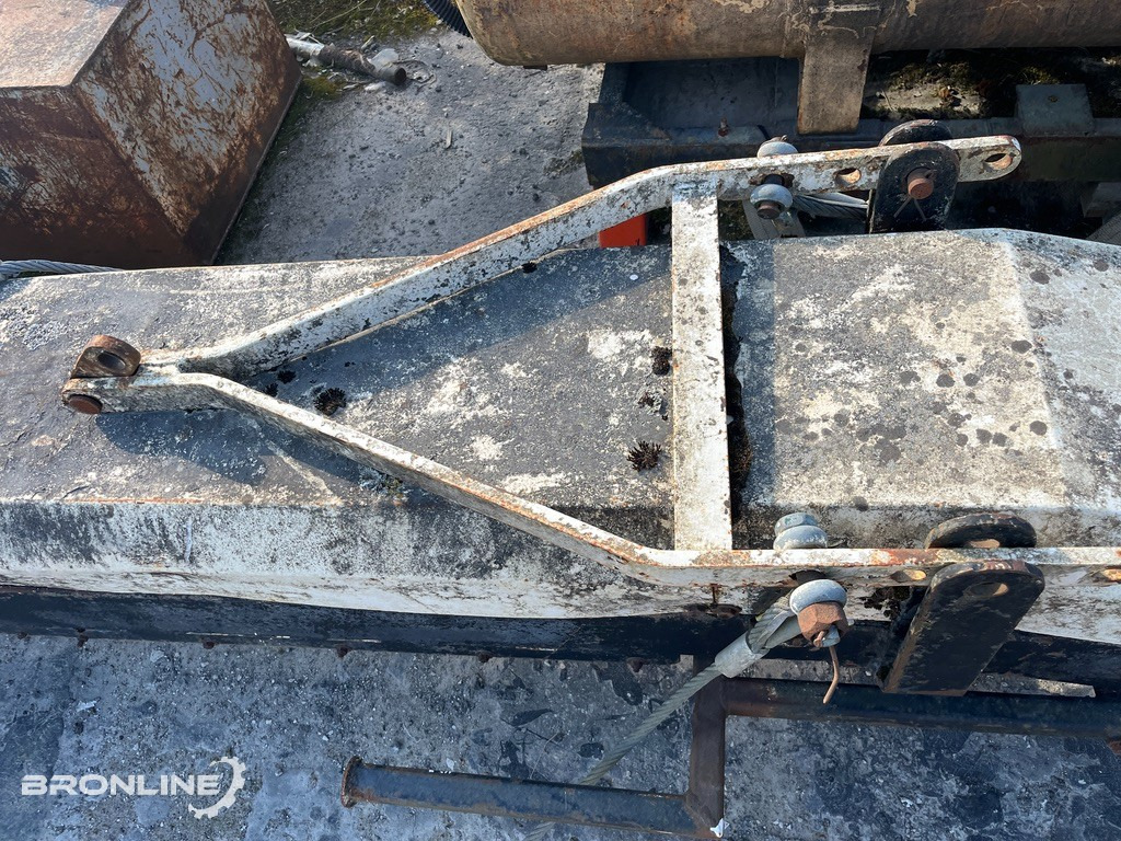 Asphalt distributor 1991 Wirtgen SF500C/4 Asfaldifrees 0,5m: picture 17