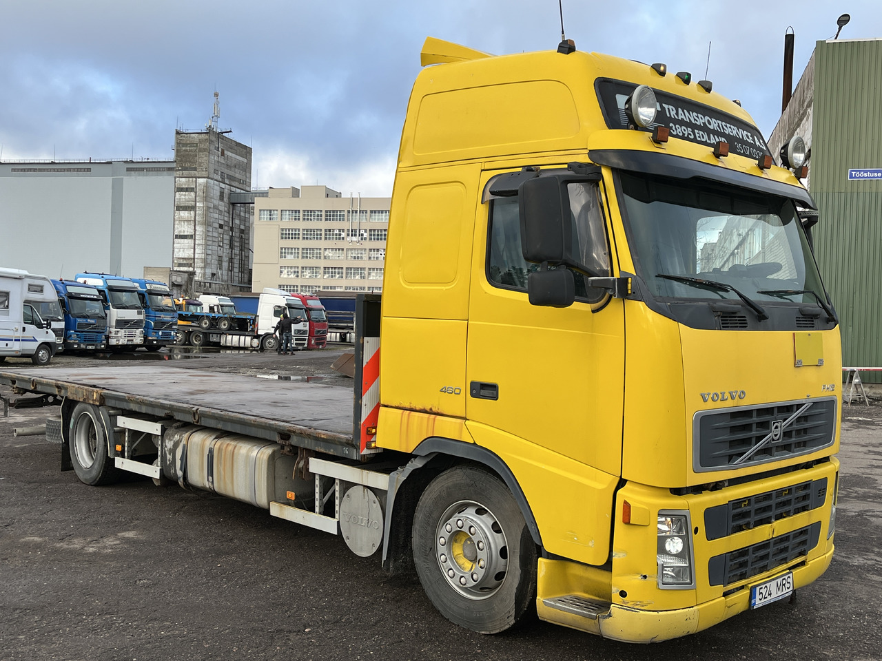 Volvo FH12 Flatbed 2005 - Dropside/ Flatbed truck: picture 3 Volvo FH12 Flatbed 2005 - Dropside/ Flatbed truck: picture 3