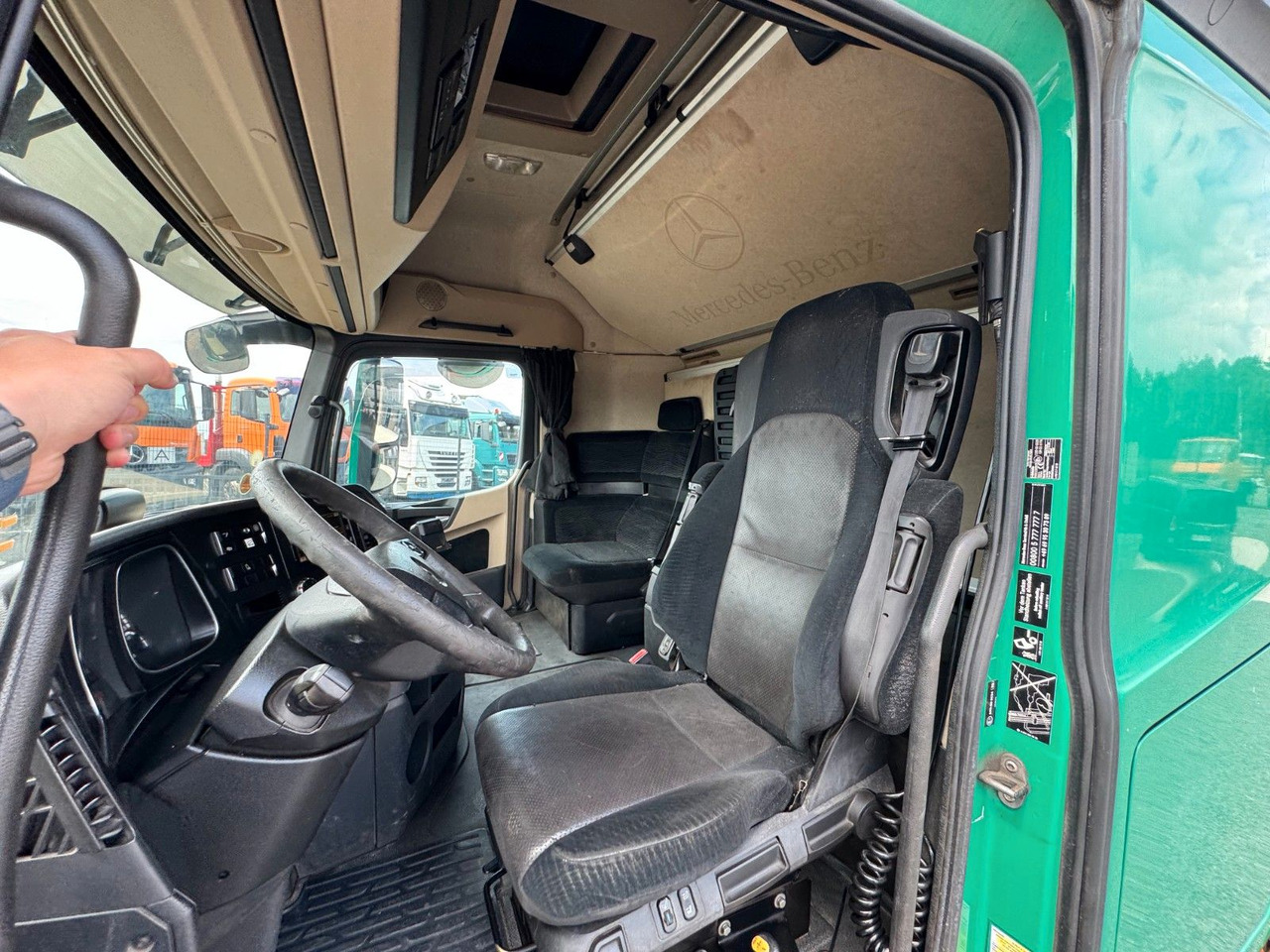 Tipper Mercedes-Benz Actros 1842 Kipper Dreiseitenkipper: picture 11