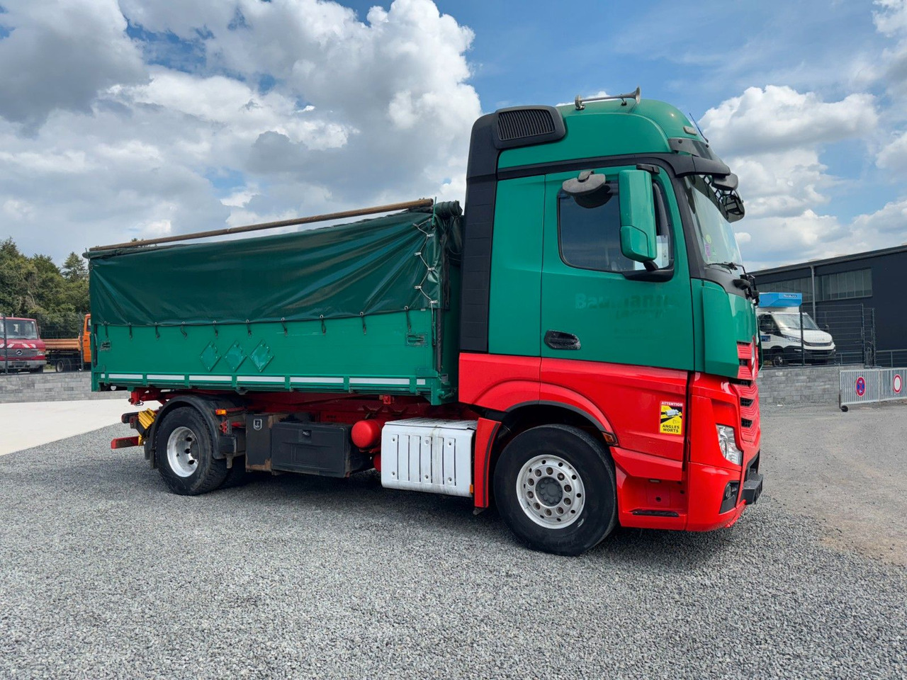 Tipper Mercedes-Benz Actros 1842 Kipper Dreiseitenkipper: picture 7