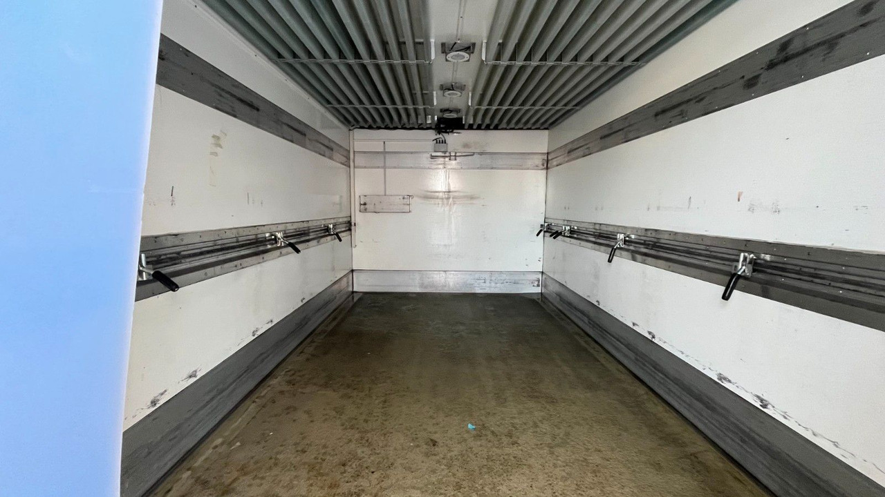 Mitsubishi Fuso Canter 9C18 Kühlkoffer Frigoblock Mitsubishi Fuso Canter 9C18 Kühlkoffer Frigoblock - Refrigerated van: picture 5 Mitsubishi Fuso Canter 9C18 Kühlkoffer Frigoblock Mitsubishi Fuso Canter 9C18 Kühlkoffer Frigoblock - Refrigerated van: picture 5