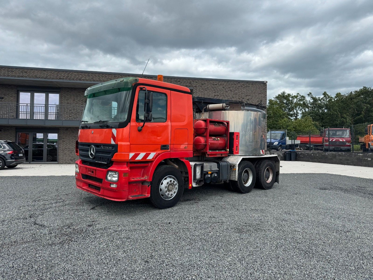 Mercedes-Benz Actros 2641 LS 6x4 Asphaltkocher 6x4 - Truck: picture 2 Mercedes-Benz Actros 2641 LS 6x4 Asphaltkocher 6x4 - Truck: picture 2