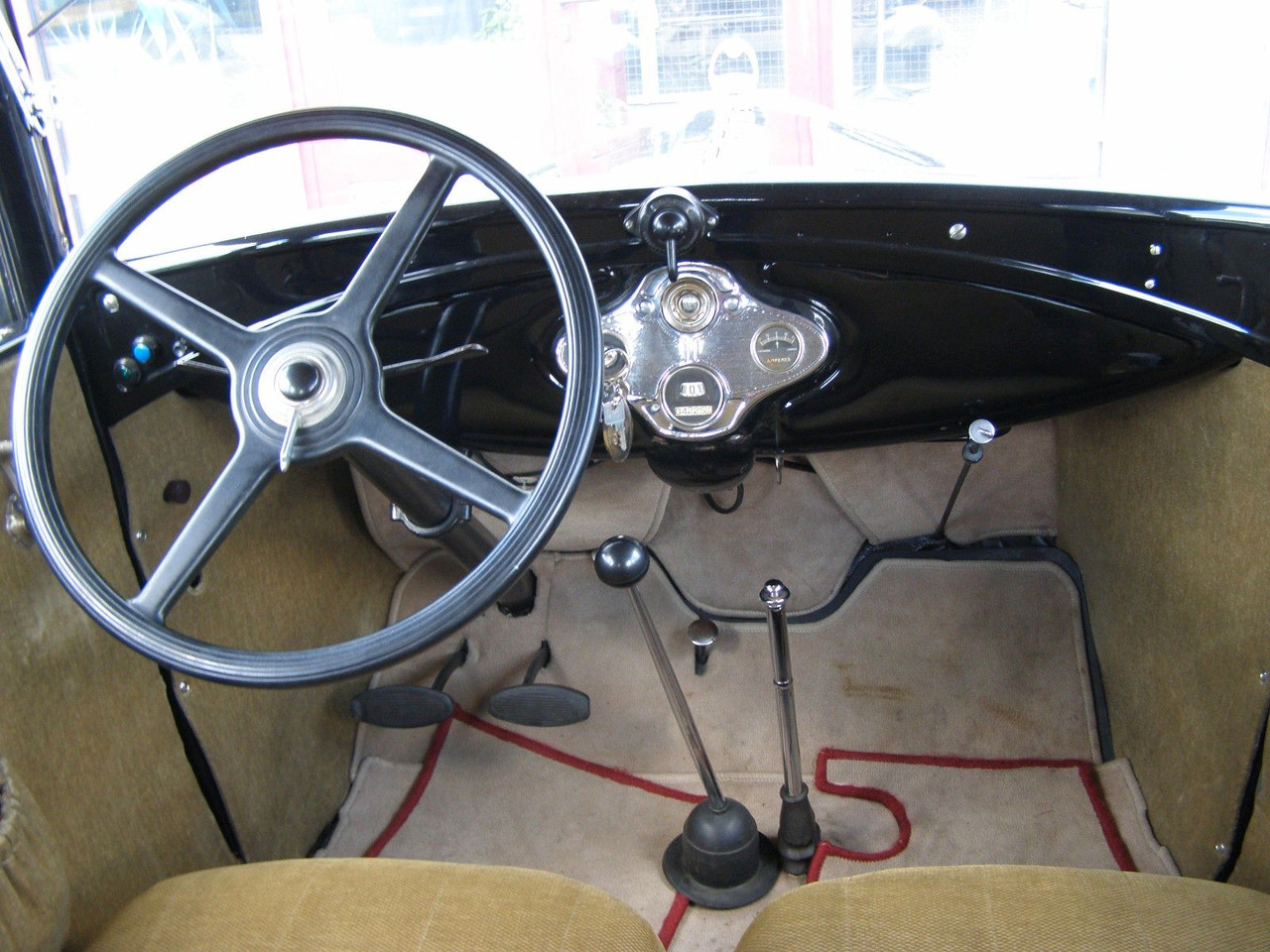 Sedan Ford MODELL  A  / TUDOR  +  H-Kennzeichen: picture 17