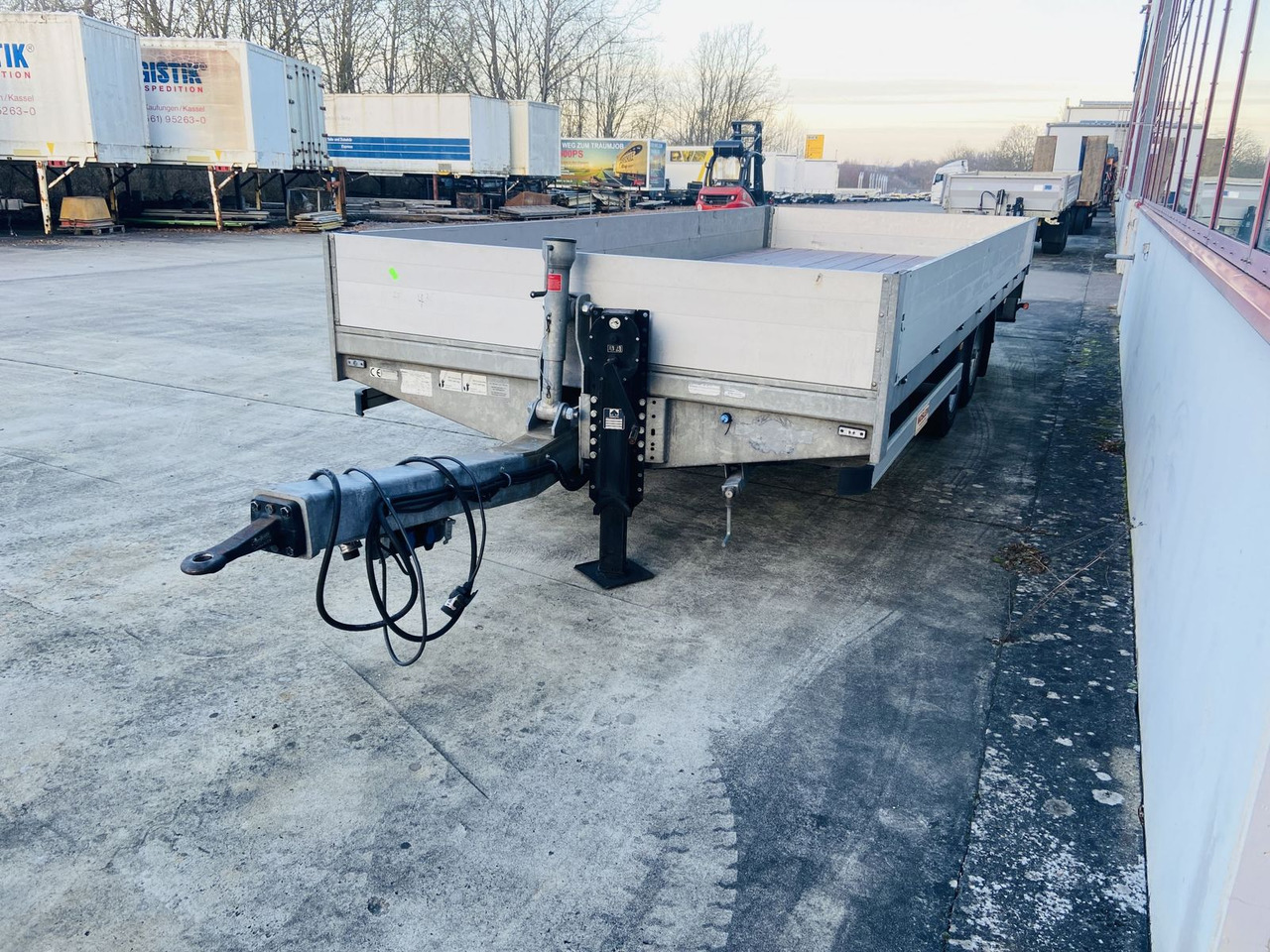 Humbaur Tandem- Pritschenanhänger - Dropside/ Flatbed trailer: picture 4 Humbaur Tandem- Pritschenanhänger - Dropside/ Flatbed trailer: picture 4