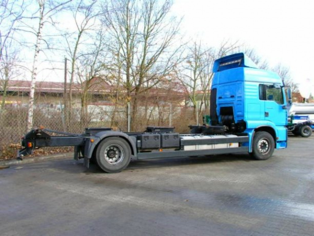 MAN TGA 02 18.410 TGA2 Achs BDF- LKW - Container transporter/ Swap body truck: picture 4 MAN TGA 02 18.410 TGA2 Achs BDF- LKW - Container transporter/ Swap body truck: picture 4