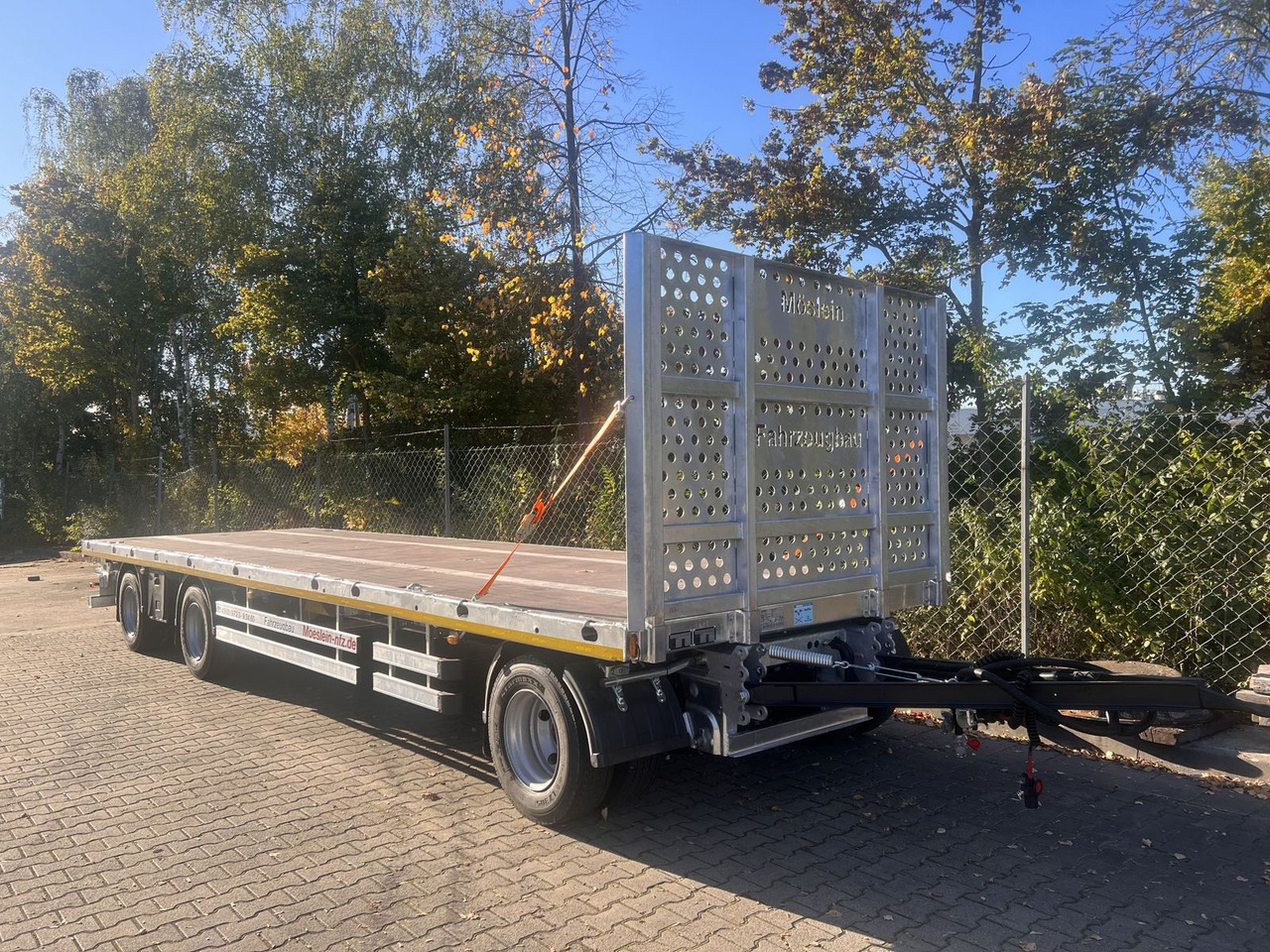 Möslein 3 Achs Jumbo- Plato- Anhänger, 10,5 m Ladefläch - Dropside/ Flatbed trailer: picture 3 Möslein 3 Achs Jumbo- Plato- Anhänger, 10,5 m Ladefläch - Dropside/ Flatbed trailer: picture 3