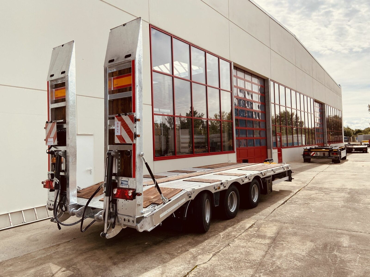 Möslein 31 t GG Tridem- Tieflader 3 Achs, gelenktNeufah - Low loader trailer: picture 5 Möslein 31 t GG Tridem- Tieflader 3 Achs, gelenktNeufah - Low loader trailer: picture 5