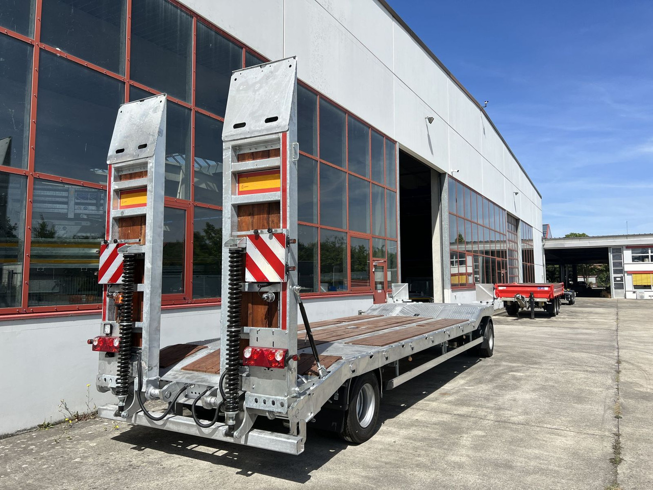 Möslein Neuer 2 Achs Tieflader- Anhänger, Verbreiterung - Low loader trailer: picture 5 Möslein Neuer 2 Achs Tieflader- Anhänger, Verbreiterung - Low loader trailer: picture 5