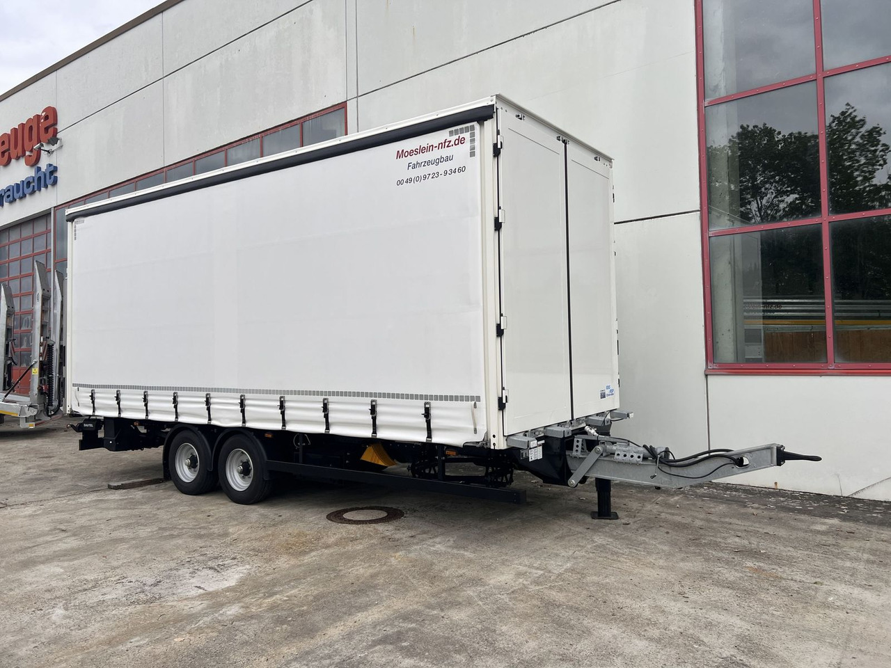 Möslein Planenanhänger, Ladebordwand + Durchladbar neuw - Curtainsider truck: picture 5 Möslein Planenanhänger, Ladebordwand + Durchladbar neuw - Curtainsider truck: picture 5