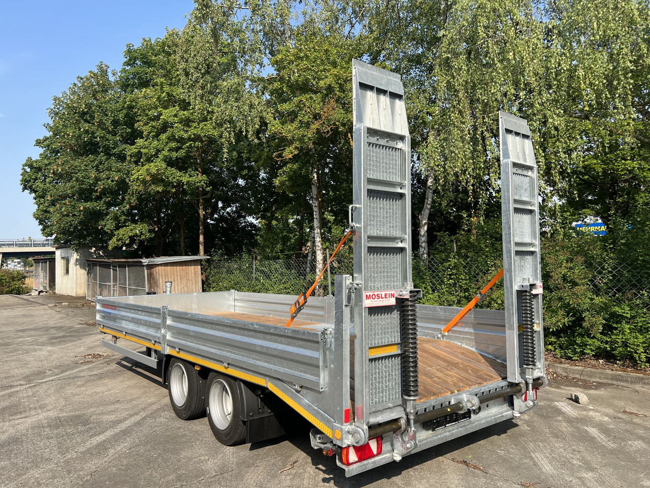 Möslein TT 14 14,4 t TandemtiefladerNeufahrzeug - Low loader trailer: picture 5 Möslein TT 14 14,4 t TandemtiefladerNeufahrzeug - Low loader trailer: picture 5