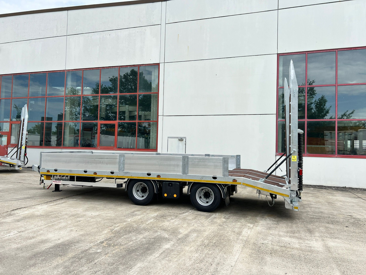 Möslein TT21- 7,2 21 t Tandemtieflader, Luftgefedert, NEU - Low loader trailer: picture 1 Möslein TT21- 7,2 21 t Tandemtieflader, Luftgefedert, NEU - Low loader trailer: picture 1