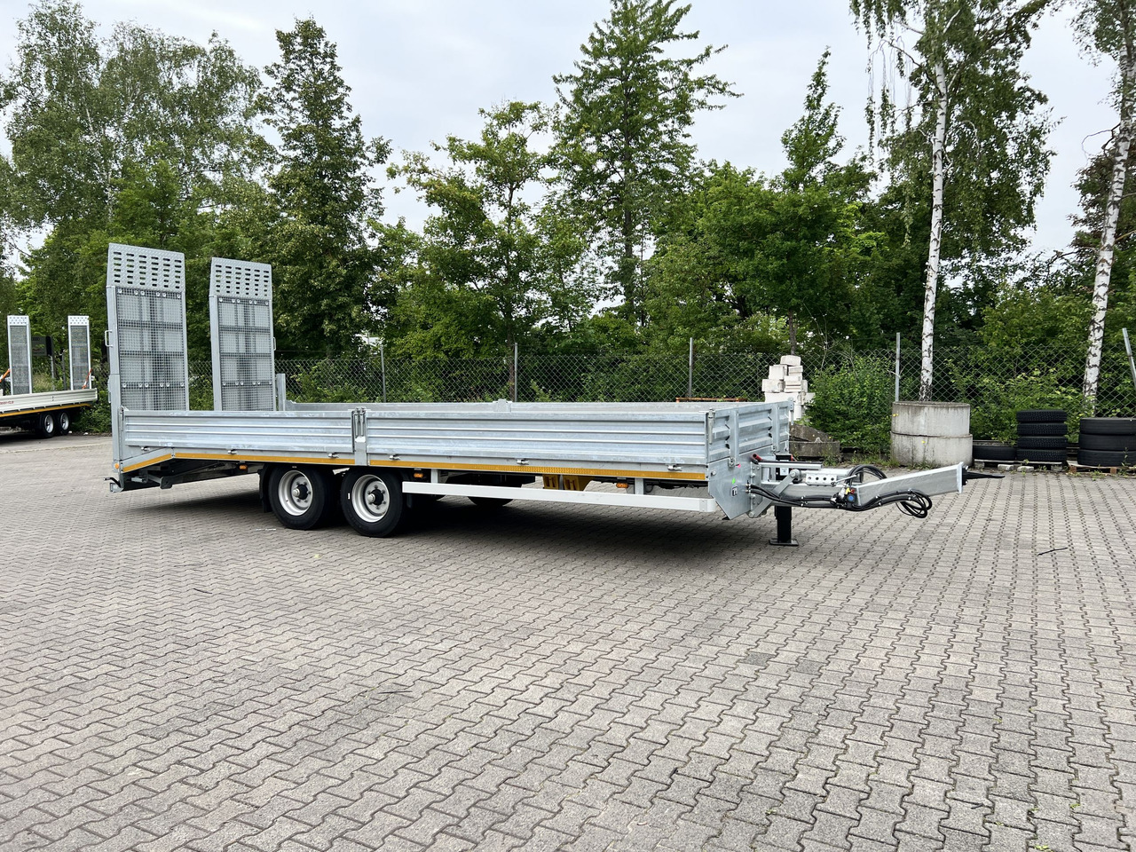 Möslein TTT 11- 7,28 BR Neuer Tandemtieflader, 7,28 m Ladefläche, breite Rampen - Low loader trailer: picture 4 Möslein TTT 11- 7,28 BR Neuer Tandemtieflader, 7,28 m Ladefläche, breite Rampen - Low loader trailer: picture 4