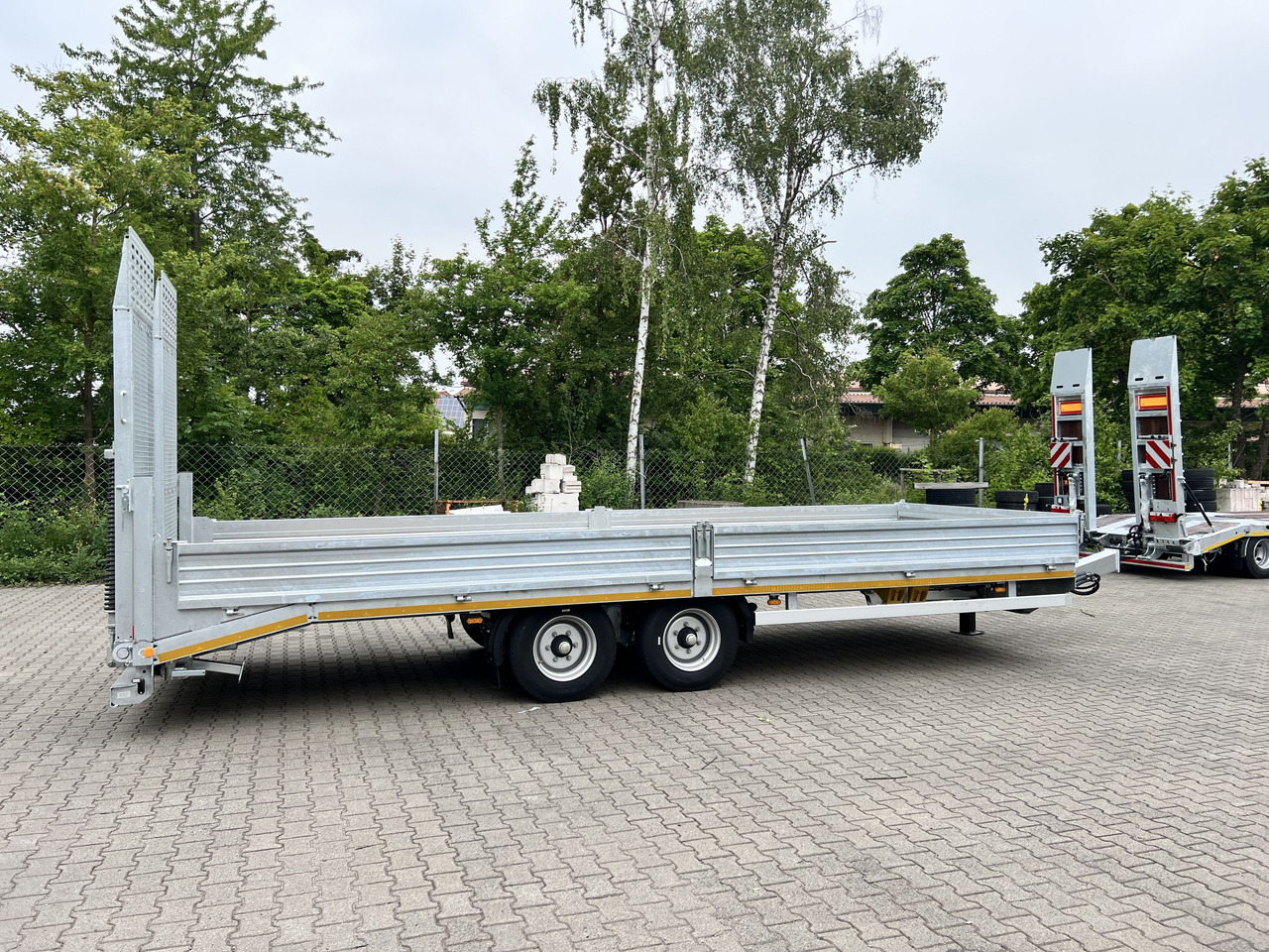 Möslein TTT 11- 7,28 BR Neuer Tandemtieflader, 7,28 m Ladefläche, breite Rampen - Low loader trailer: picture 3 Möslein TTT 11- 7,28 BR Neuer Tandemtieflader, 7,28 m Ladefläche, breite Rampen - Low loader trailer: picture 3