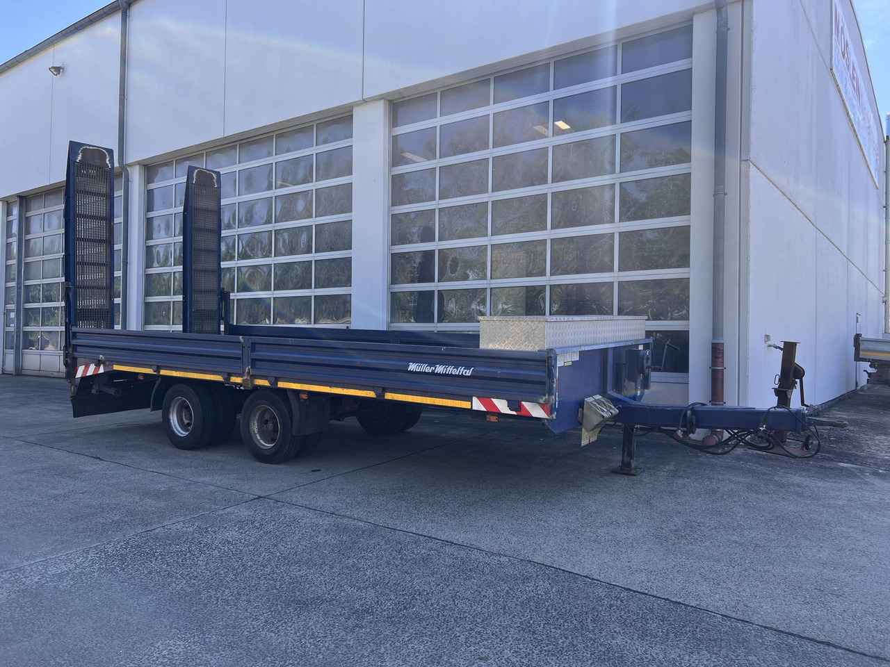 Müller-Mitteltal 21 t Tandemtieflader - Low loader trailer: picture 3 Müller-Mitteltal 21 t Tandemtieflader - Low loader trailer: picture 3