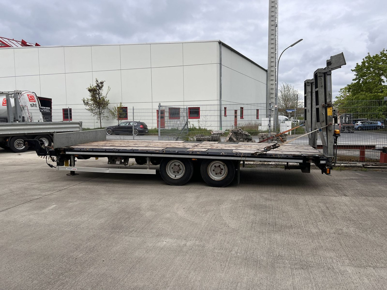 Tandemtieflader - Low loader trailer: picture 2 Tandemtieflader - Low loader trailer: picture 2