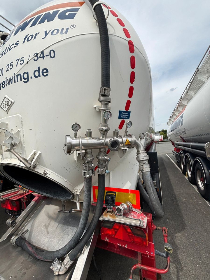 Feldbinder KIP 60.3 E-Hydraulik - Silo semi-trailer: picture 2 Feldbinder KIP 60.3 E-Hydraulik - Silo semi-trailer: picture 2