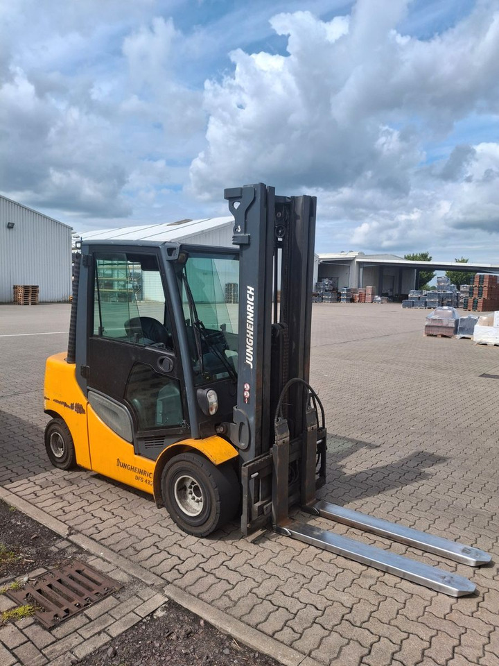 Jungheinrich DFG 435s - Diesel forklift: picture 2 Jungheinrich DFG 435s - Diesel forklift: picture 2