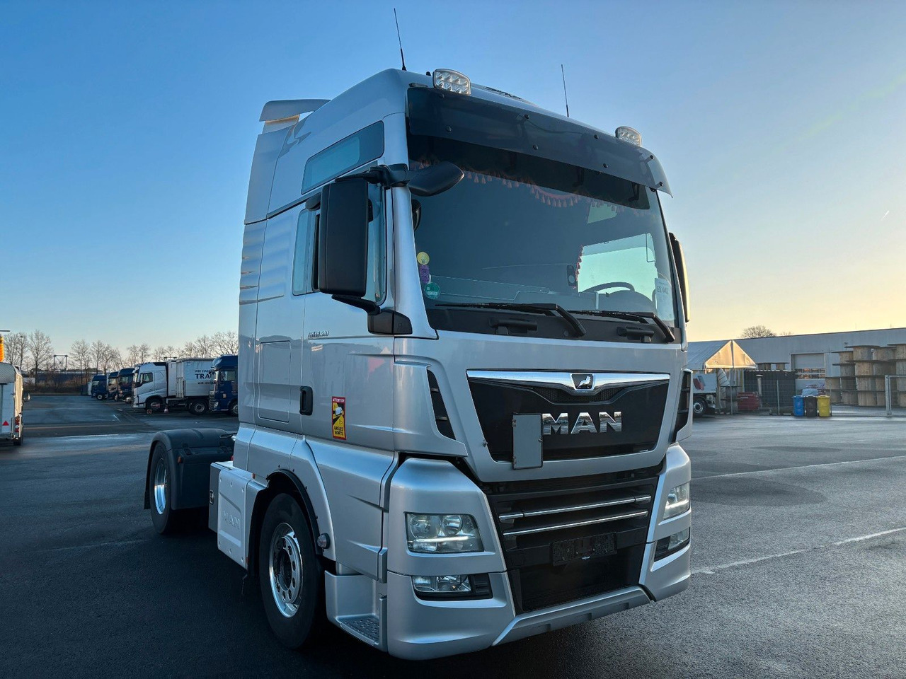 MAN TGX 18.510 XXL Retarder ACC LGS - Tractor unit: picture 2 MAN TGX 18.510 XXL Retarder ACC LGS - Tractor unit: picture 2