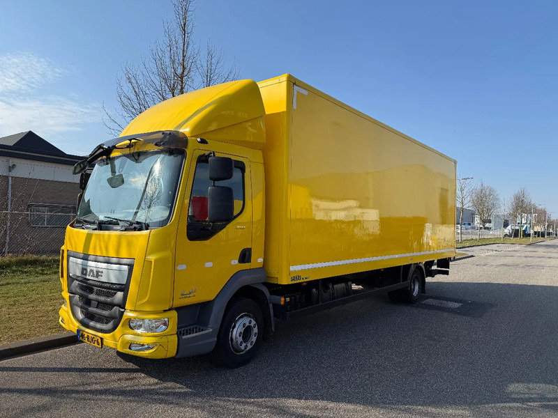 DAF LF 210 2017 only 300.000 km - Box truck: picture 1 DAF LF 210 2017 only 300.000 km - Box truck: picture 1