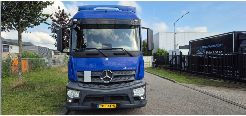 Mercedes-Benz Actros 1833 - Tractor unit: picture 3 Mercedes-Benz Actros 1833 - Tractor unit: picture 3