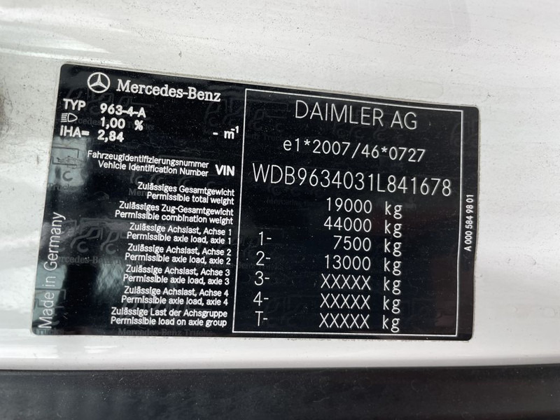 Tractor unit Mercedes-Benz Actros 1836 L 2-2014 bj 831.000 km: picture 17 Tractor unit Mercedes-Benz Actros 1836 L 2-2014 bj 831.000 km: picture 17