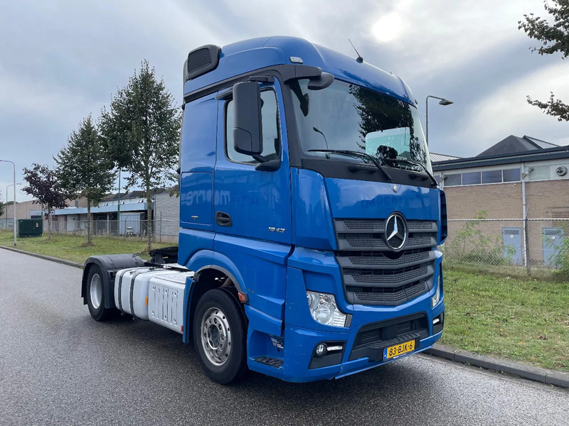 Mercedes-Benz Actros 1943 full adr 2017 only 695.000 km - Tractor unit: picture 1 Mercedes-Benz Actros 1943 full adr 2017 only 695.000 km - Tractor unit: picture 1