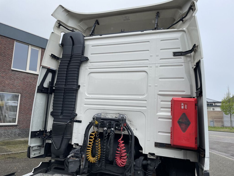Volvo FM 370 euro 6 - Tractor unit: picture 5 Volvo FM 370 euro 6 - Tractor unit: picture 5