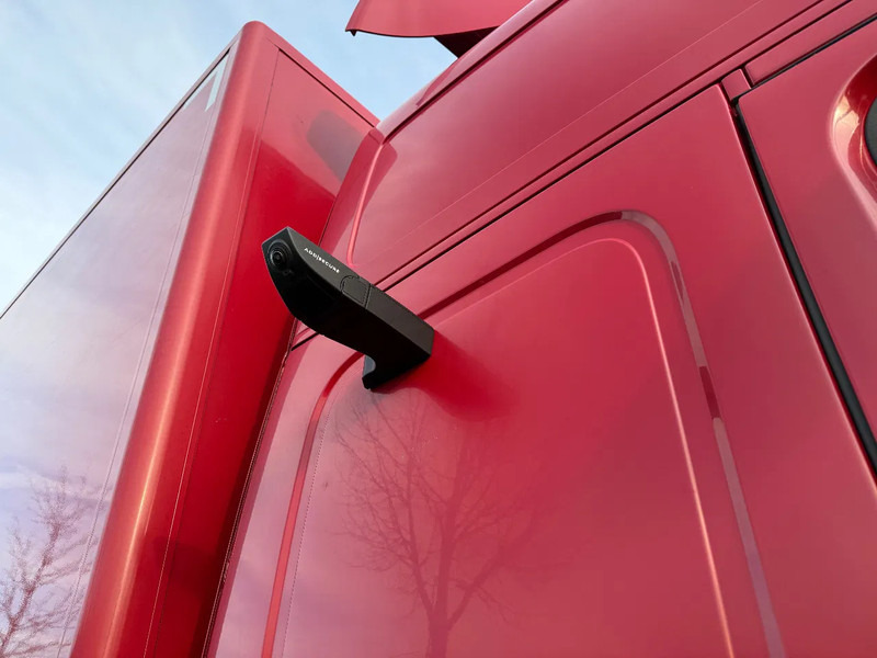 Lease a Volvo FM 330 2017 Volvo FM 330 2017: picture 14