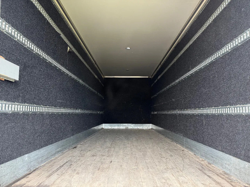 Lease a Volvo FM 330 2017 Volvo FM 330 2017: picture 6