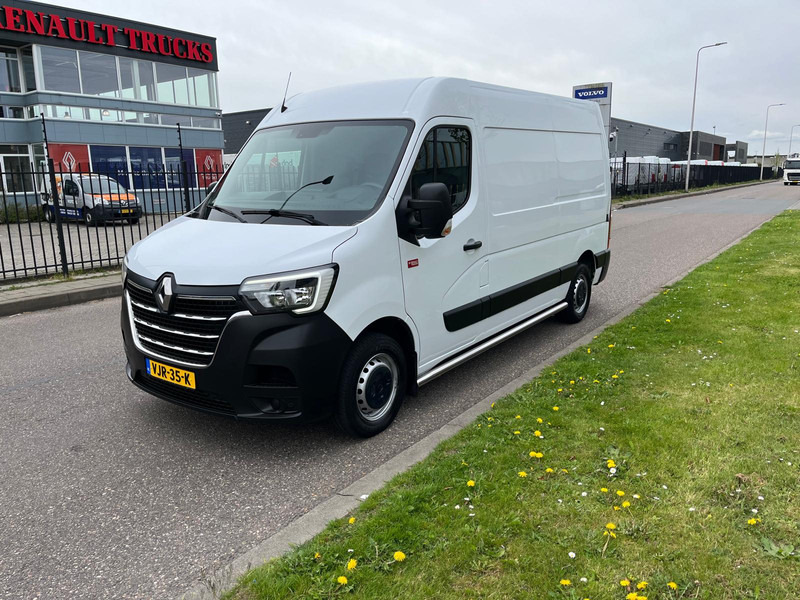 Renault Master 180.35 Red Edition L2 H2, 180pk, Airco, Nav, Camera - Panel van: picture 1 Renault Master 180.35 Red Edition L2 H2, 180pk, Airco, Nav, Camera - Panel van: picture 1