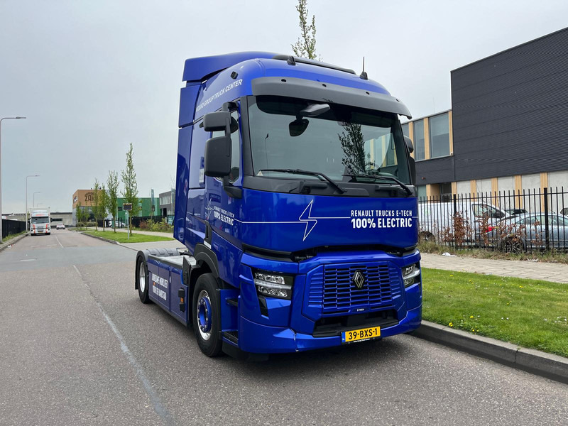 Renault T E-tech T4x2 540kWh 6-packs battery Sleeper Cab 2 beds, Nieuwstaat/New condition - Tractor unit: picture 5 Renault T E-tech T4x2 540kWh 6-packs battery Sleeper Cab 2 beds, Nieuwstaat/New condition - Tractor unit: picture 5