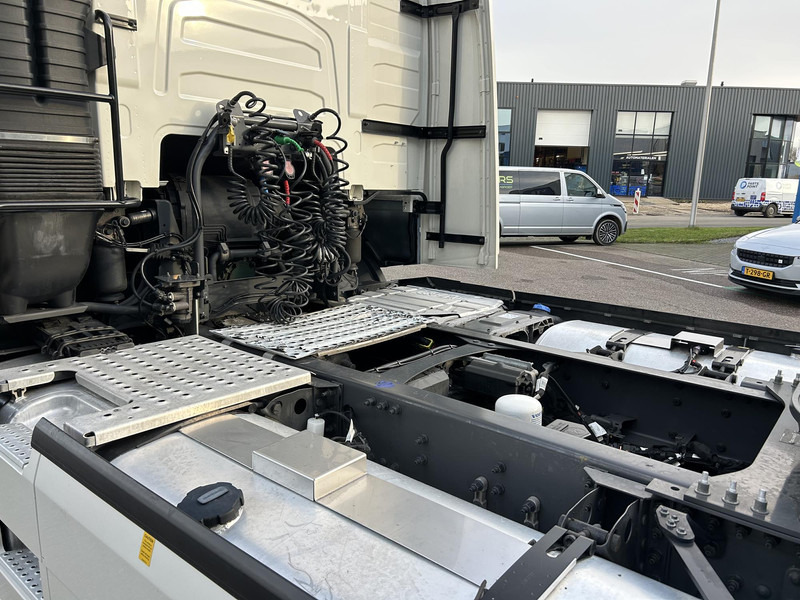 Volvo FH - Tractor unit: picture 5 Volvo FH - Tractor unit: picture 5