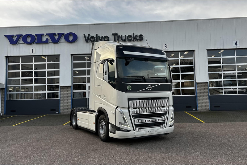 Volvo FH - Tractor unit: picture 1 Volvo FH - Tractor unit: picture 1