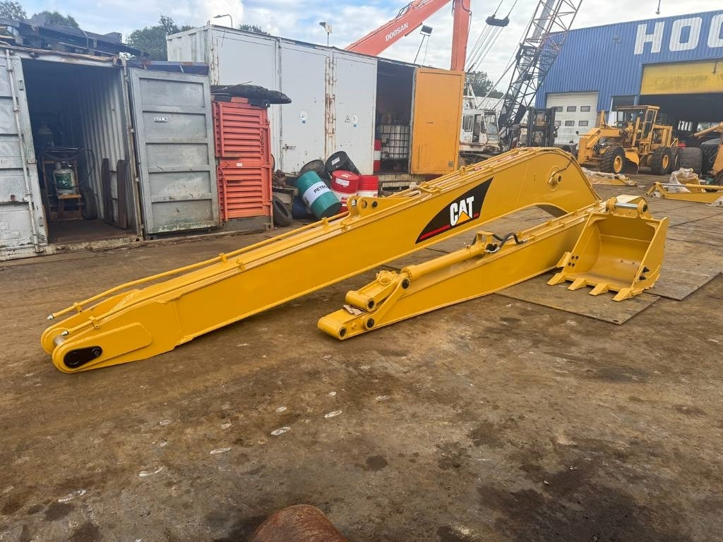 CAT 320 GC LONG REACH BOOM 15M - Excavator: picture 3 CAT 320 GC LONG REACH BOOM 15M - Excavator: picture 3