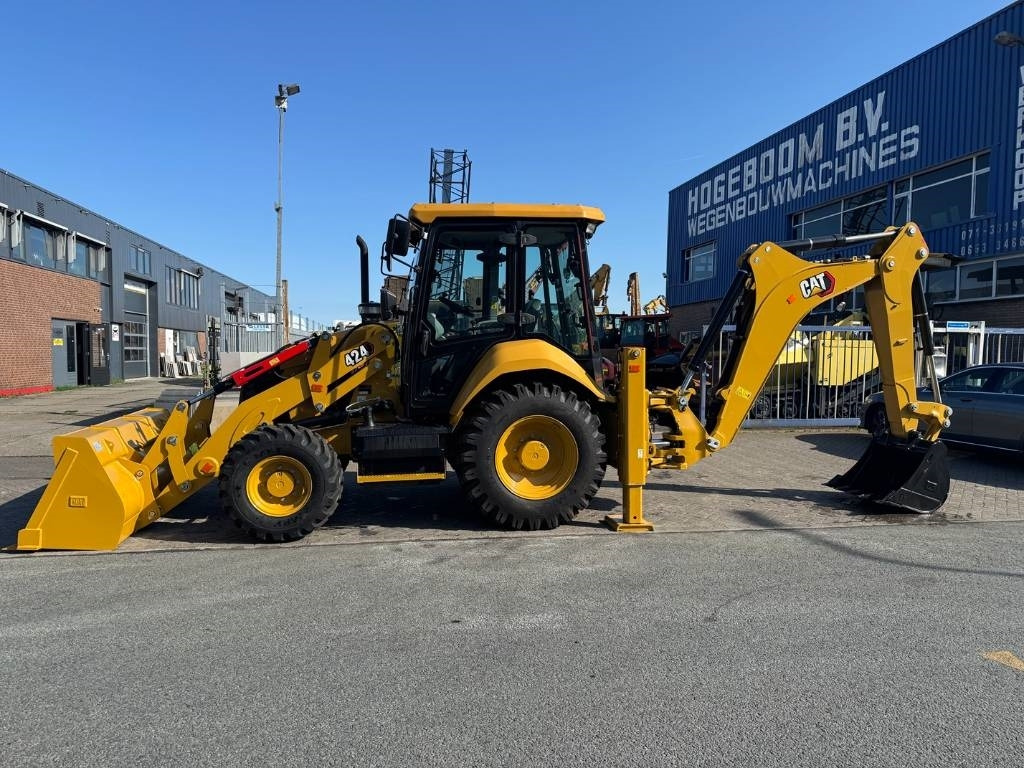 CAT 424 4X4 ( UNUSED NEW ) - Backhoe loader: picture 2 CAT 424 4X4 ( UNUSED NEW ) - Backhoe loader: picture 2
