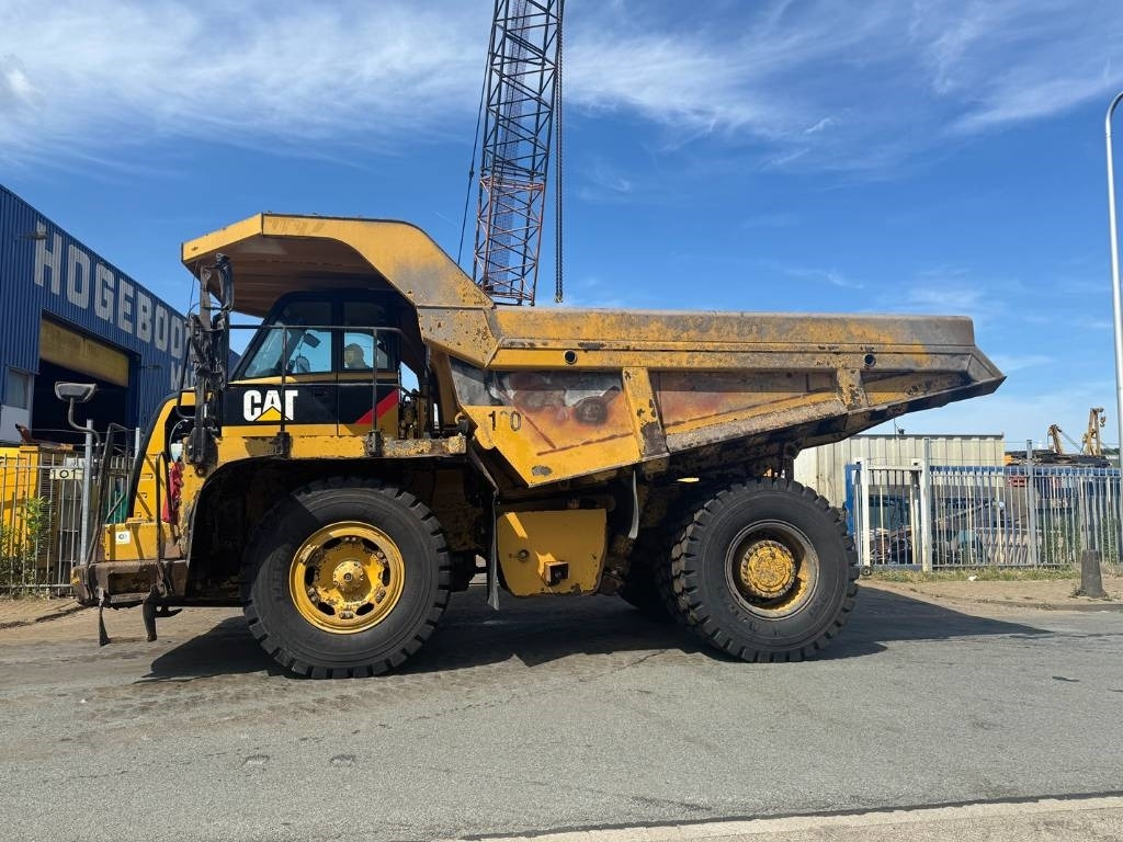 CAT 770 - Rigid dumper/ Rock truck: picture 2 CAT 770 - Rigid dumper/ Rock truck: picture 2